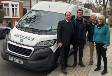 Stephen Hammond MP meeting with the Convoy of Hope.